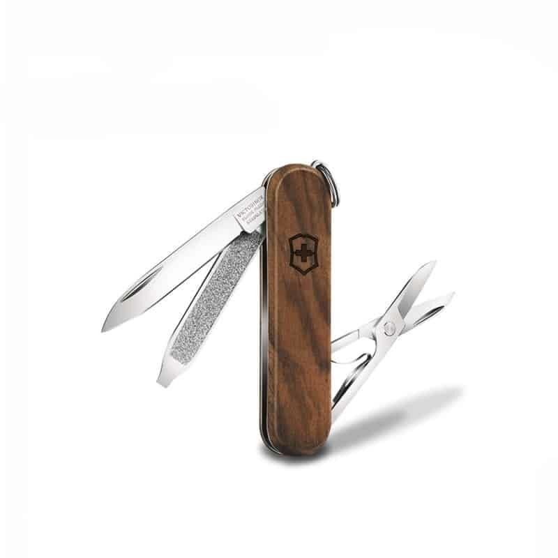 Canivete Suiço Victorinox Classic SD Madeira 58mm 7 Usos Canivete Suiço Victorinox Classic SD Madeira 58mm 7 Usos