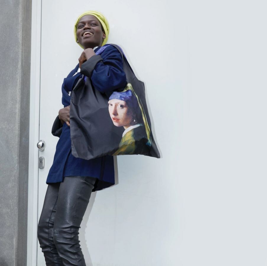 jv.gi-loqi-vermeer-girl-with-a-pearl-earring-bag