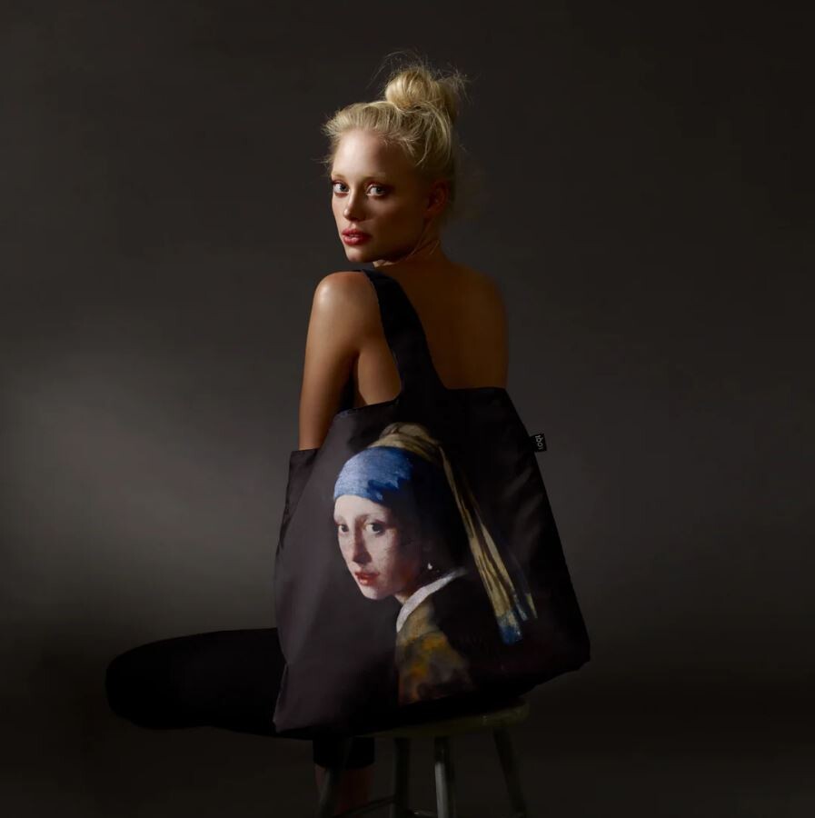 jv.gi-loqi-vermeer-girl-with-a-pearl-earring-bagz